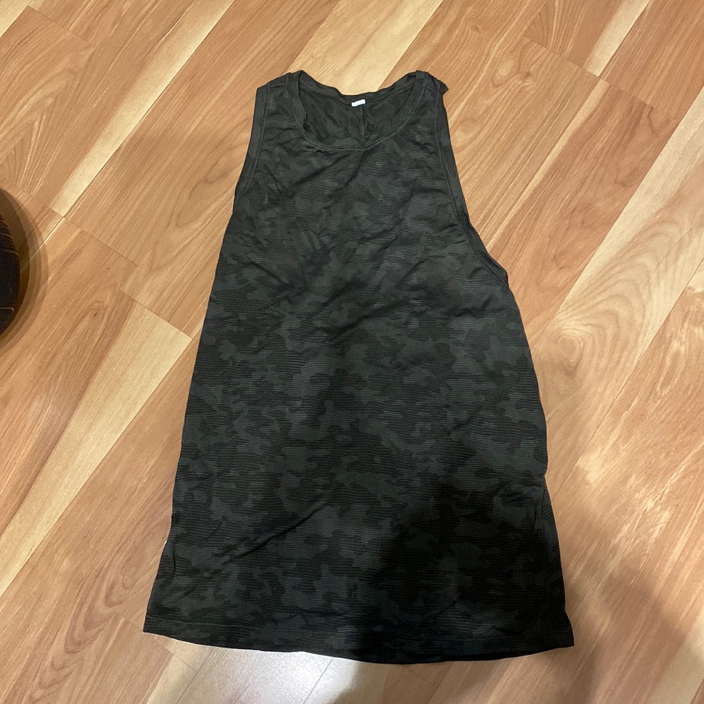 Lululemon tie top sz S